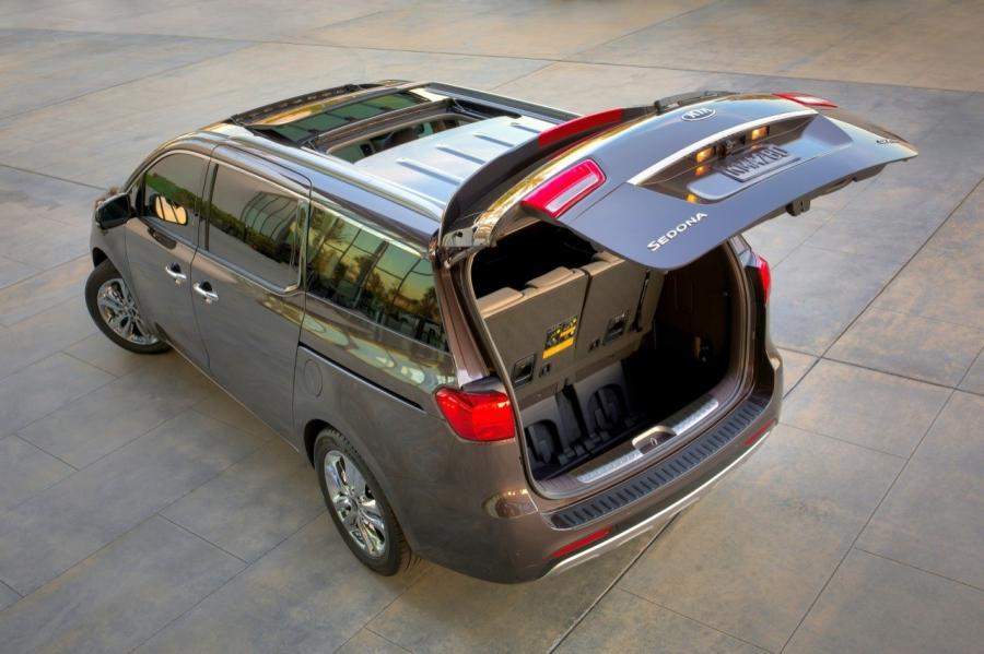  Kia Sedona SXL 2015 года  (фото 12 из 75)